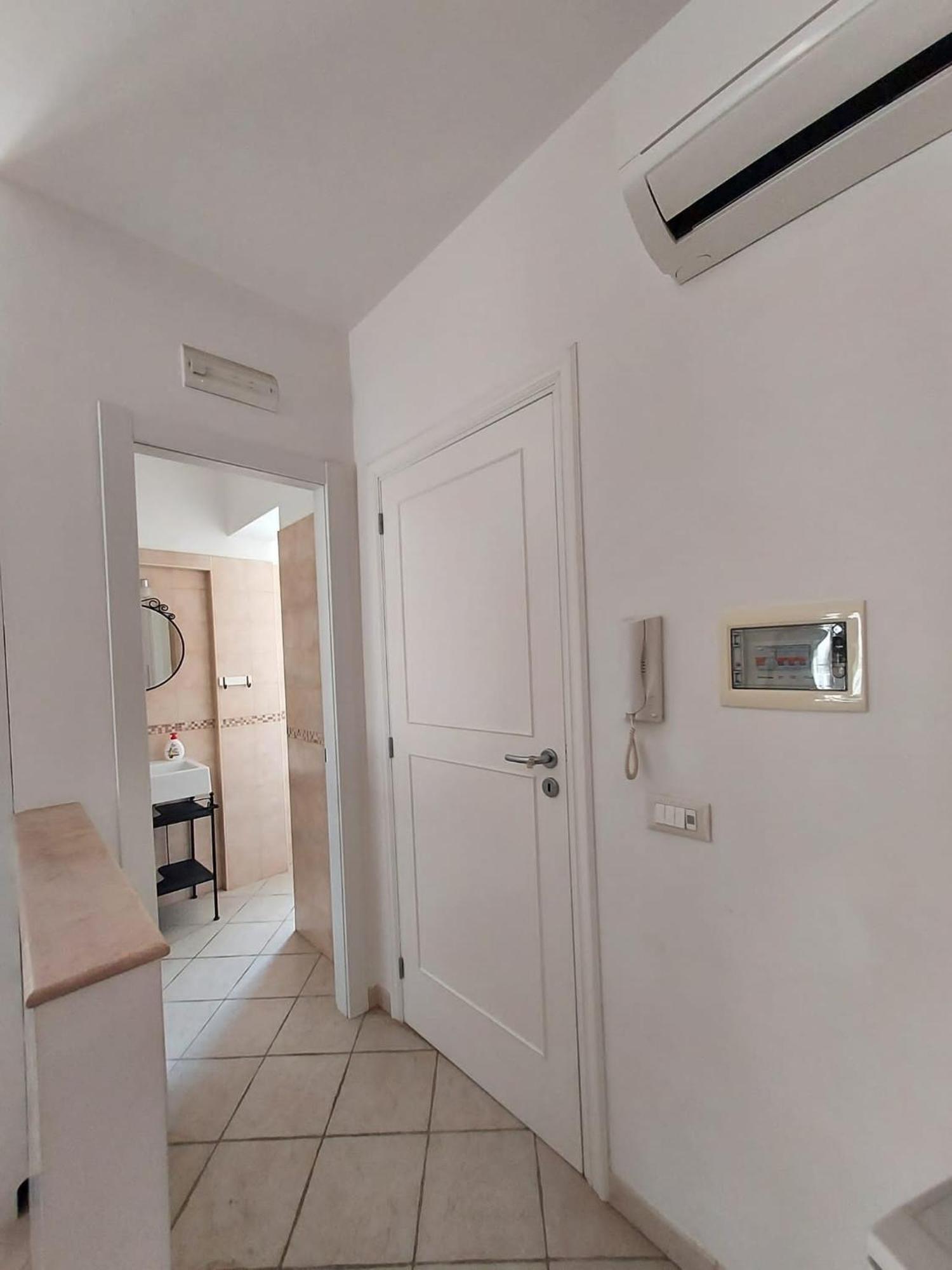 Dimora Trinity - Central Rooms โปลีญาโนอามาเร ภายนอก รูปภาพ